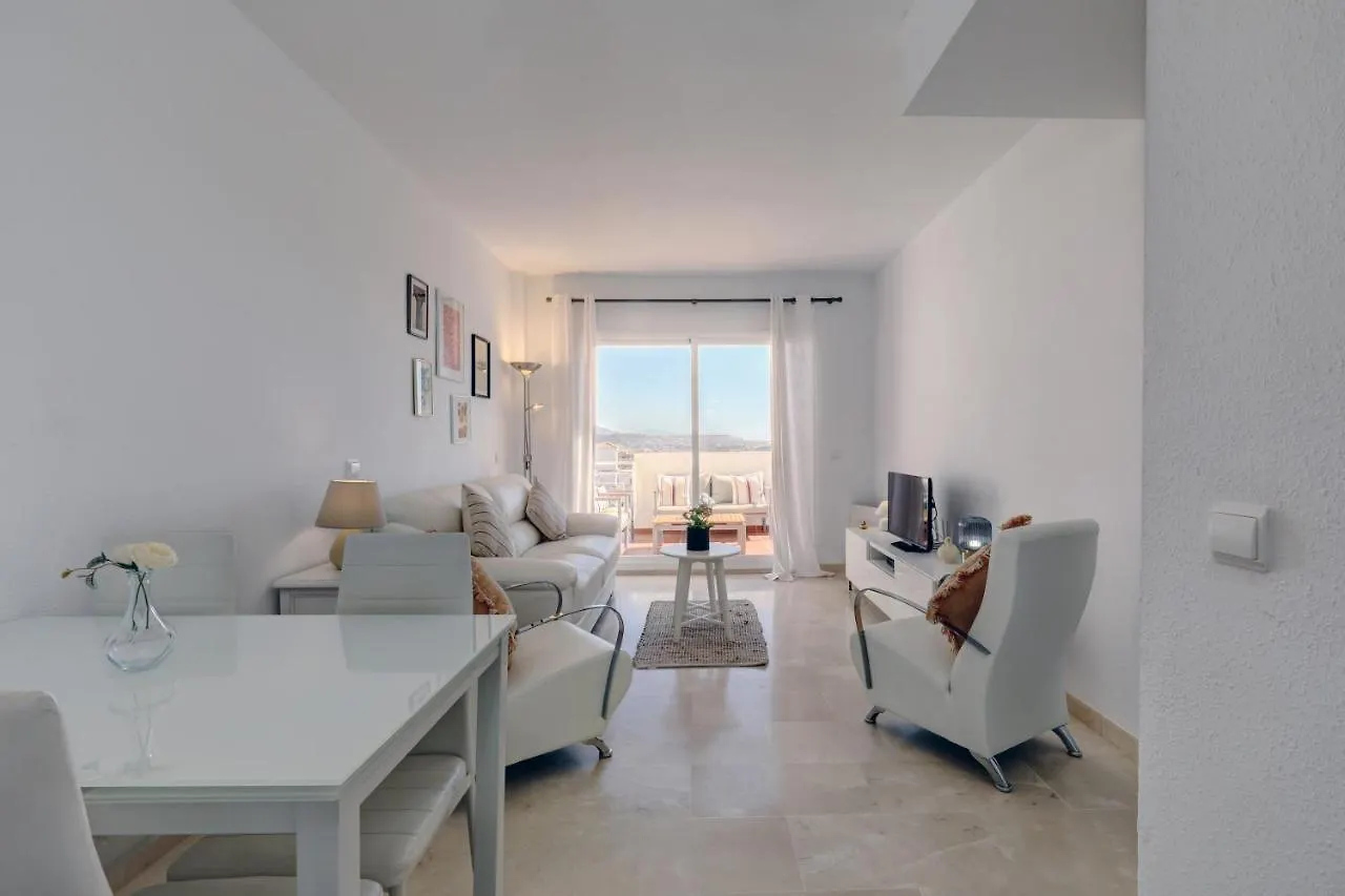 アパート La Casa Soleada, Apartement Near Marbella In ミハス