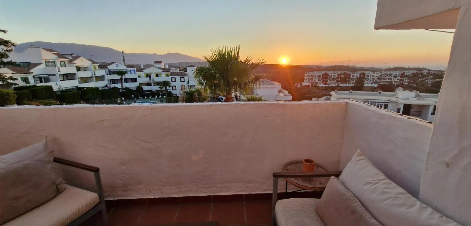 La Casa Soleada, Apartement Near Marbella In ミハス 0*,